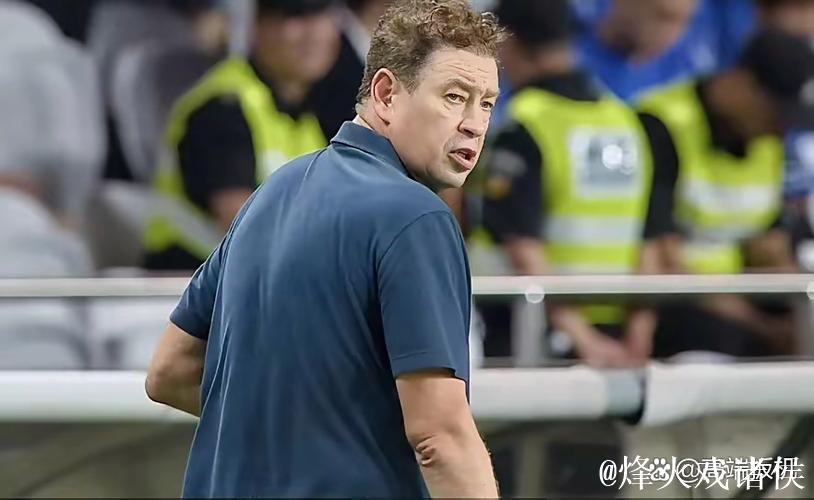 斯卢茨基出战网球赛遗憾出局 球迷鼓励：申花是冠军！